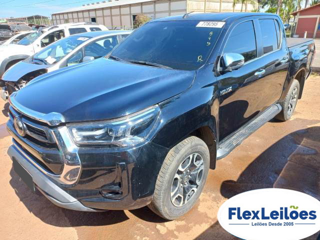 TOYOTA HILUX 2.8 22/22