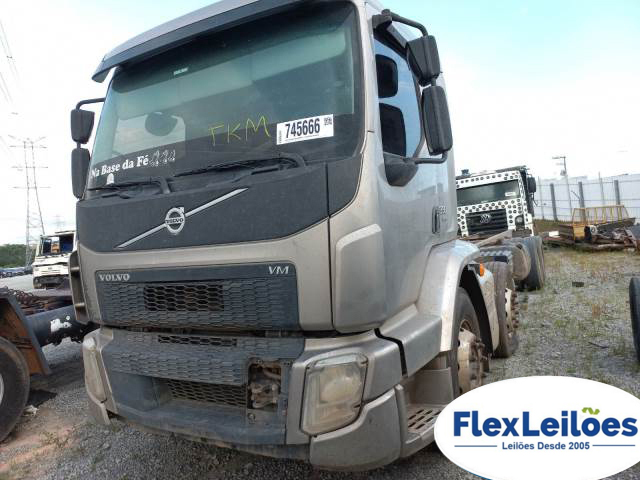 VOLVO VM 330 R 19/20